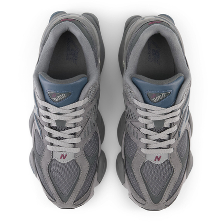 Yeezy 700 discount inertia foot locker