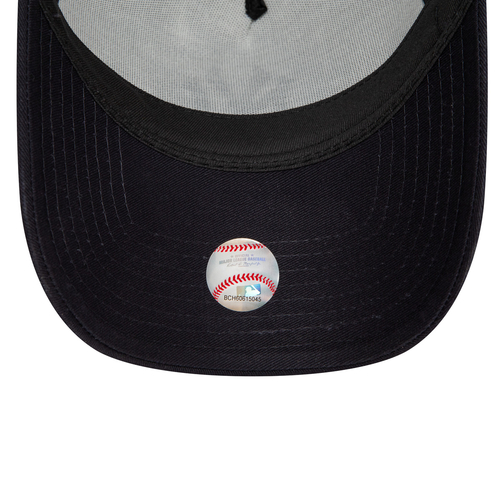 Foot locker yankees outlet hat